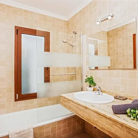 Playa Blanca Sleeps 6 Pool Air Con Wifi Villa